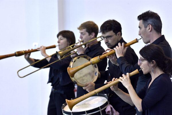 L'ensemble Into the Winds en concert