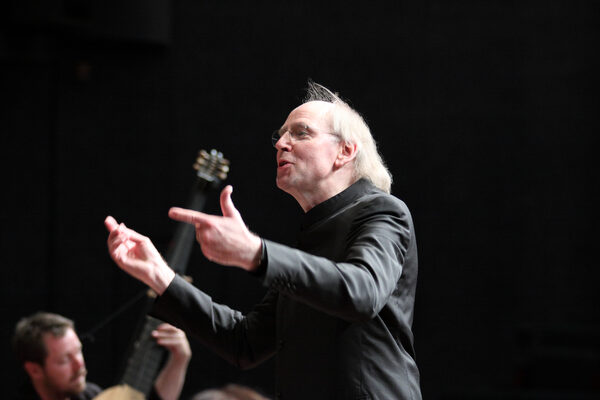 Andrew Parrott: »Infragestellen fördert das Verständnis der Musik« (2/2)