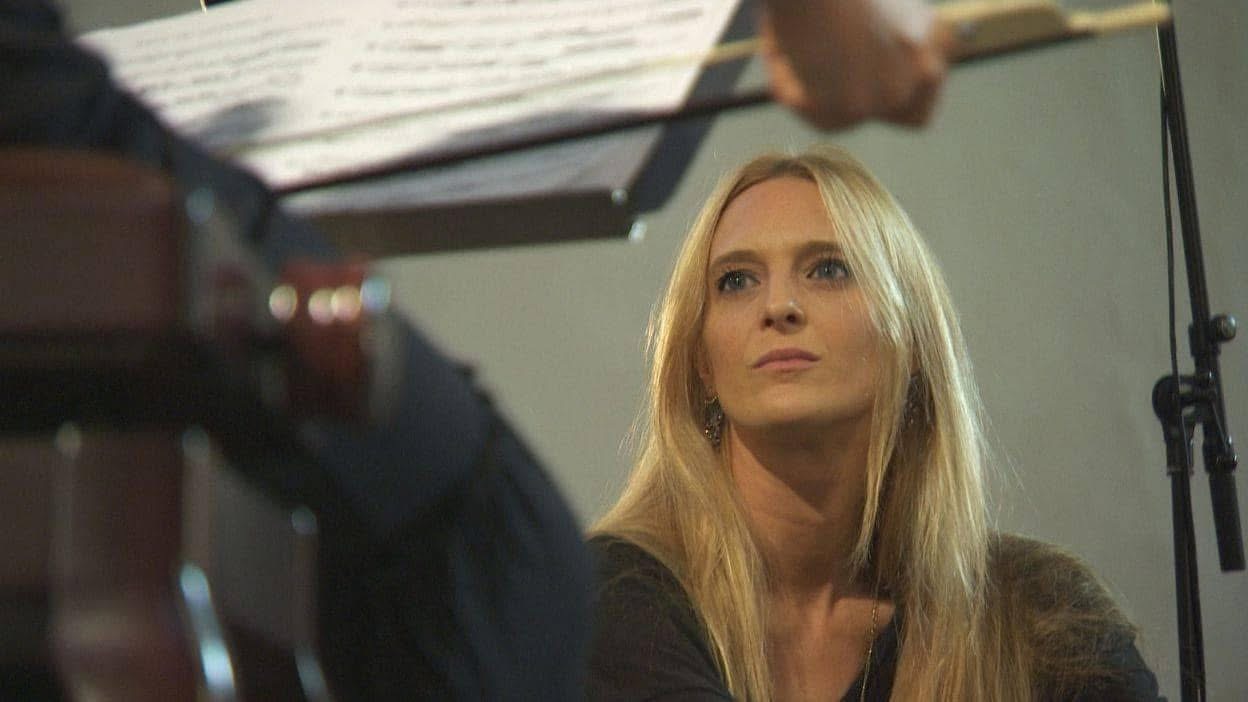 Céline Scheen, Baroque soprano and Zumba instructor